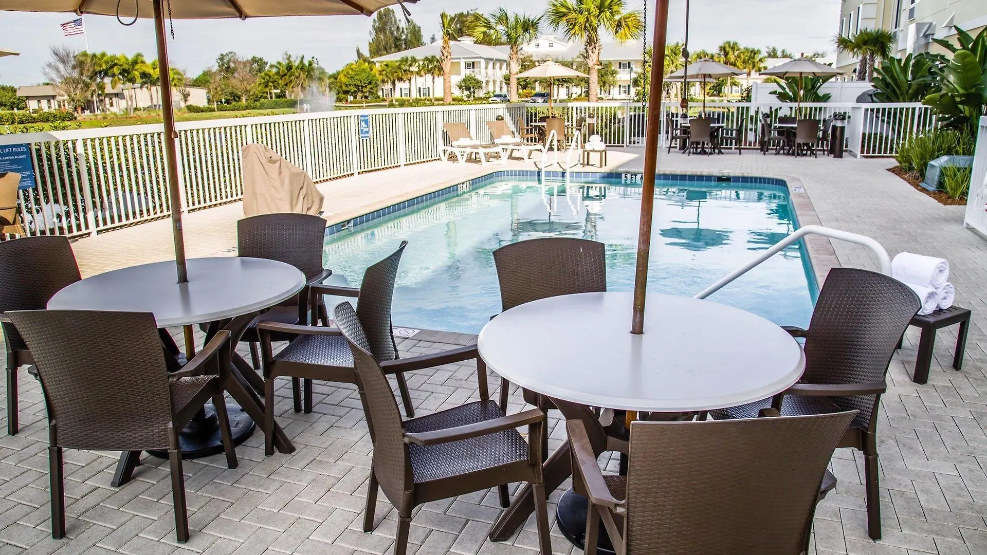Hotel Comfort Sarasota-siesta Key 3*