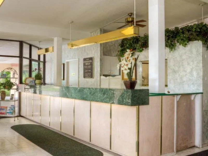 Motel Golden Host Sarasota