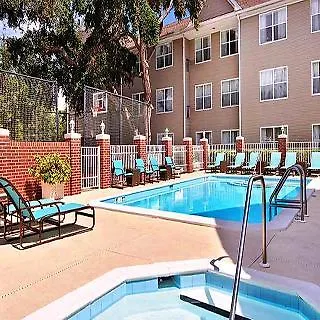 By Marriott Bradenton Hotel 3*