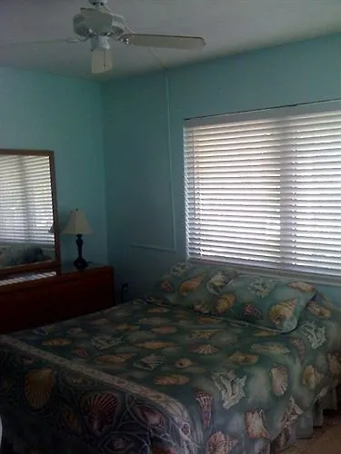 Gulf Side Hotel