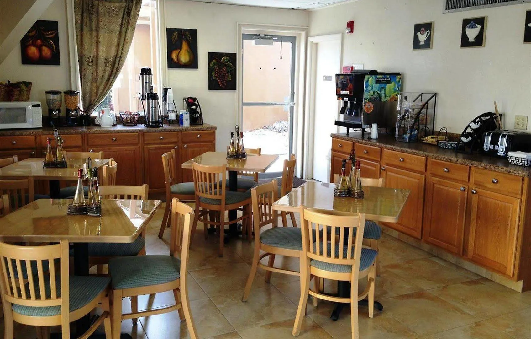 Americas Value 2* Sarasota