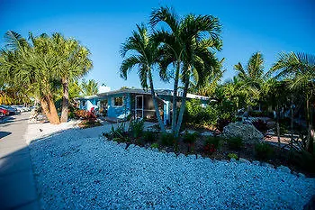 Siesta Key Beachside
