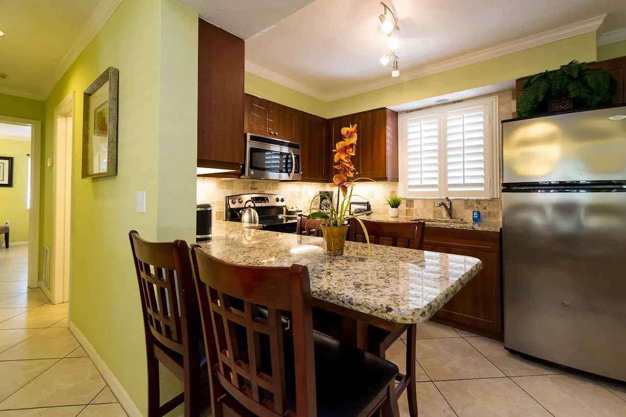 Tropical - Sarasota Resort 3*