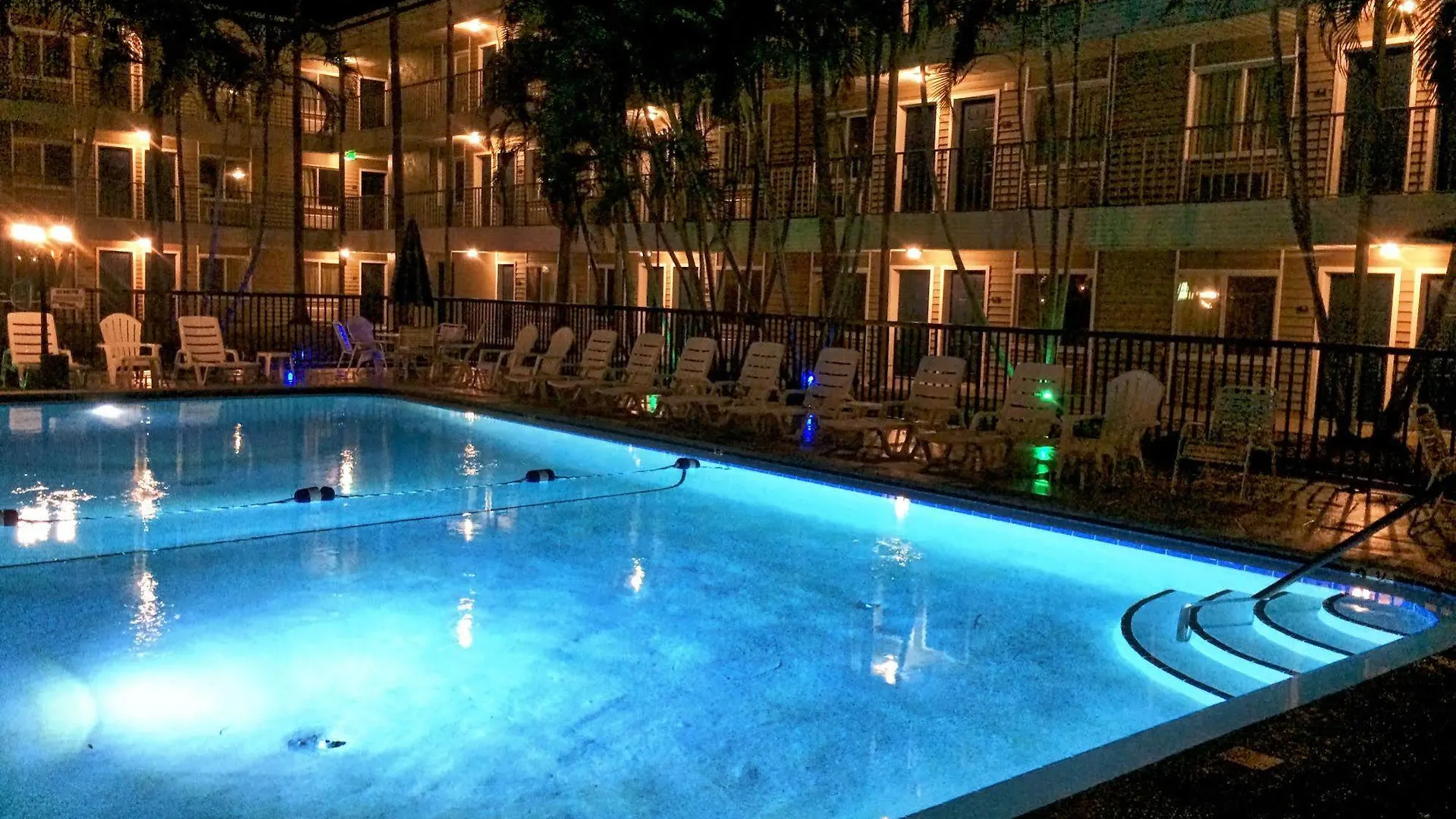Hotel Lantern & - 2*