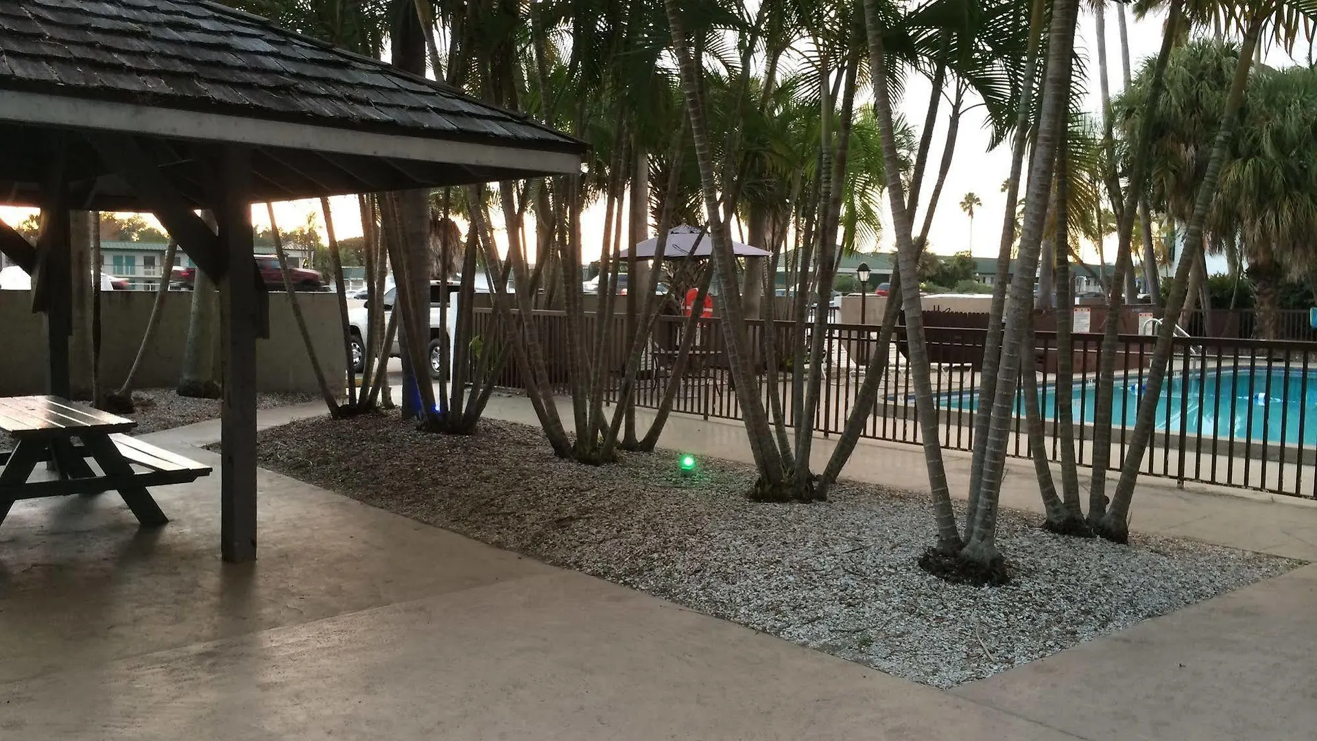 Lantern & - Hotel Sarasota