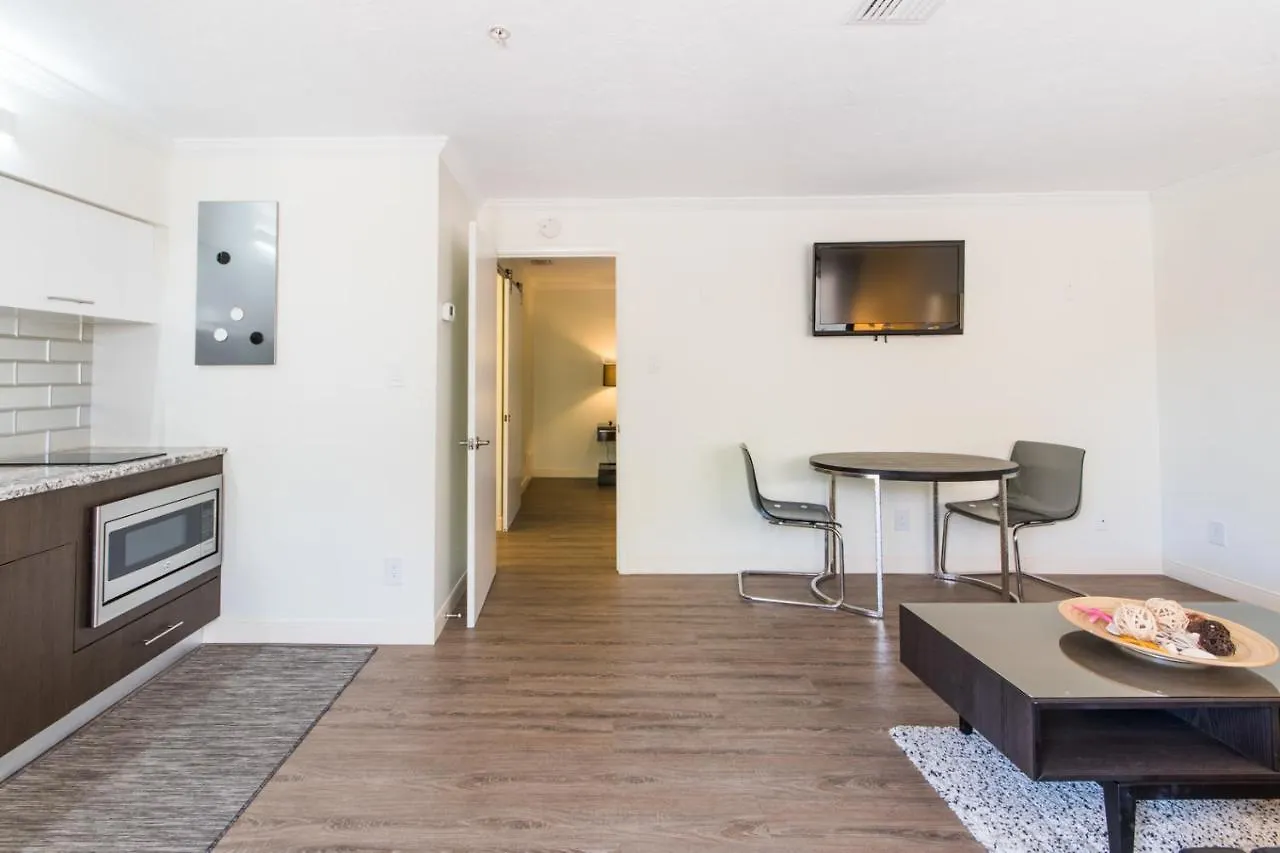 Motel Hibiscus - 3*