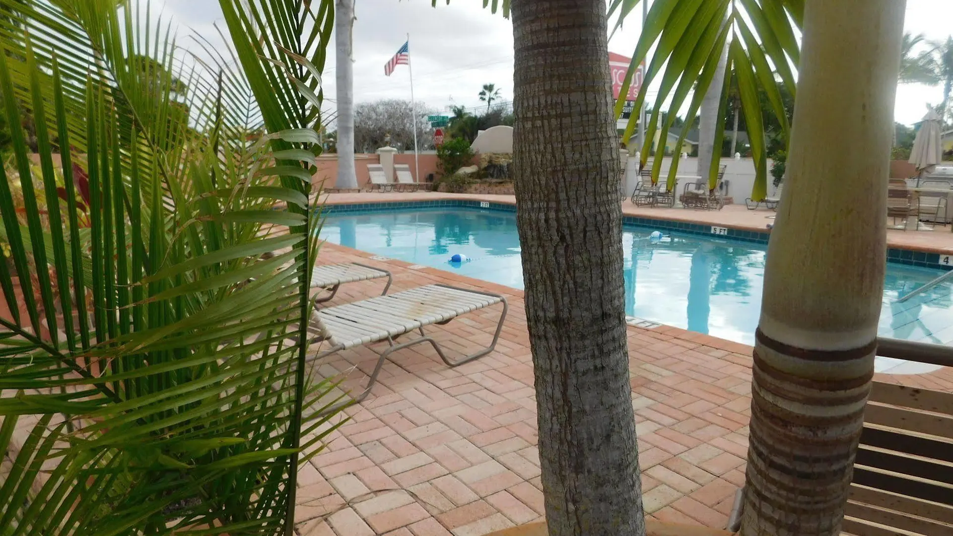 Motel Hibiscus - 3*