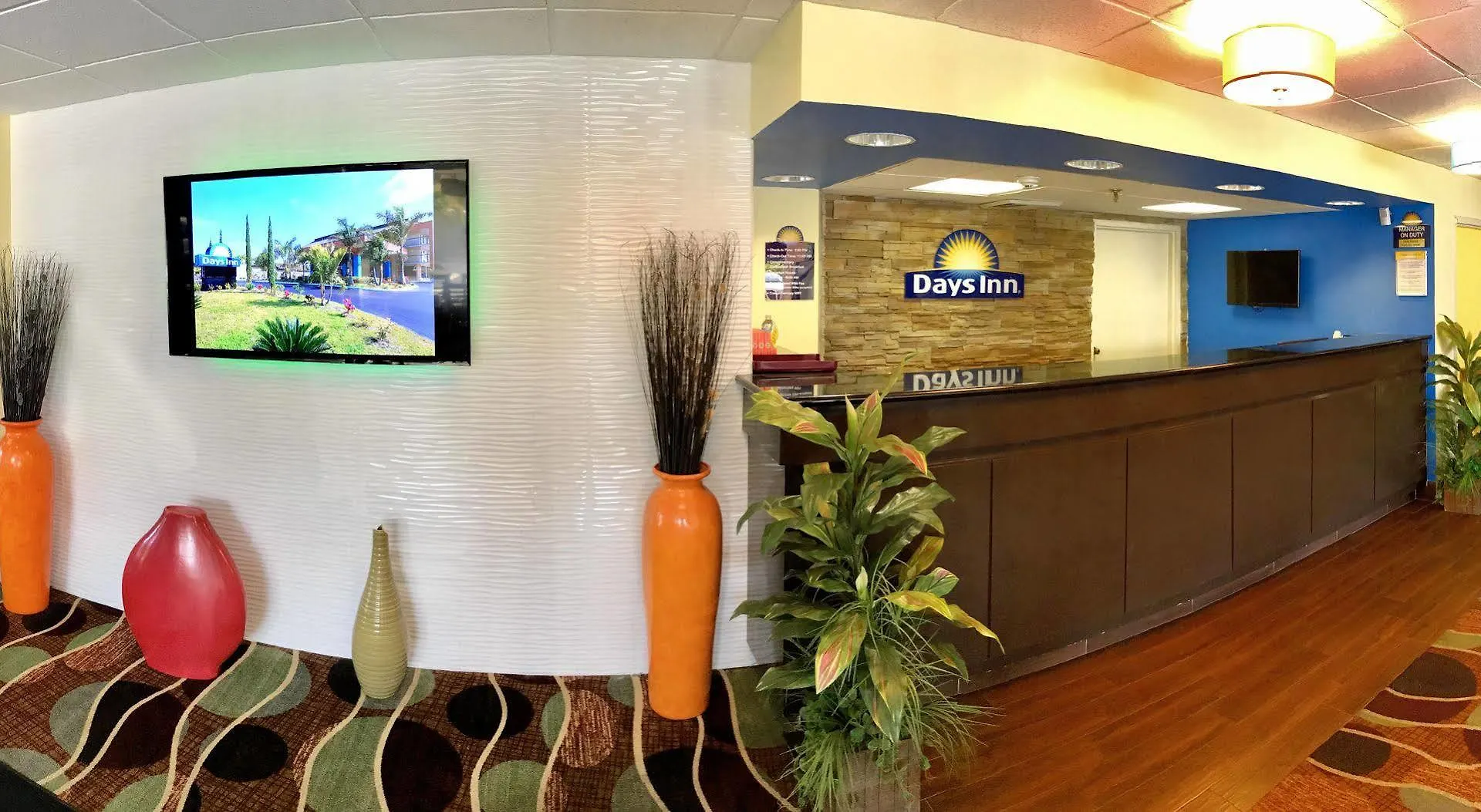 Days By Wyndham Bay Sarasota