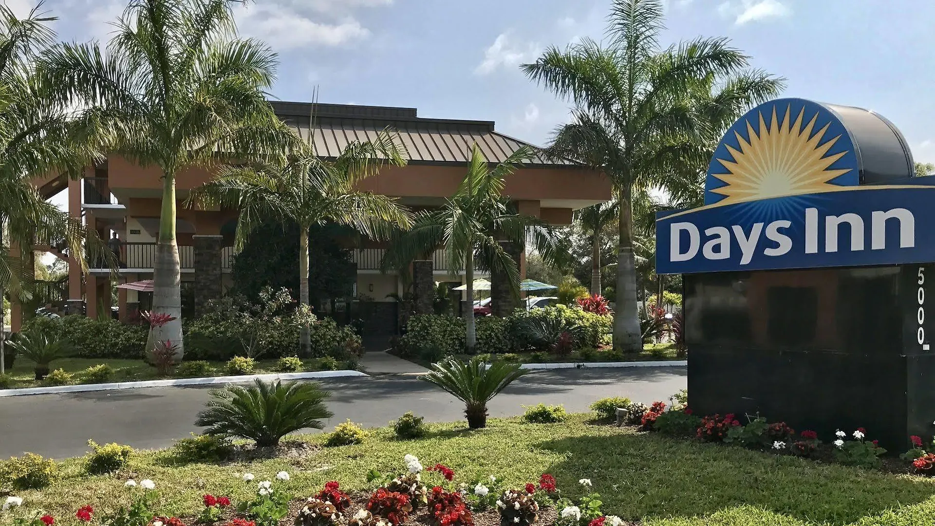 Days By Wyndham Bay Hotel 3*