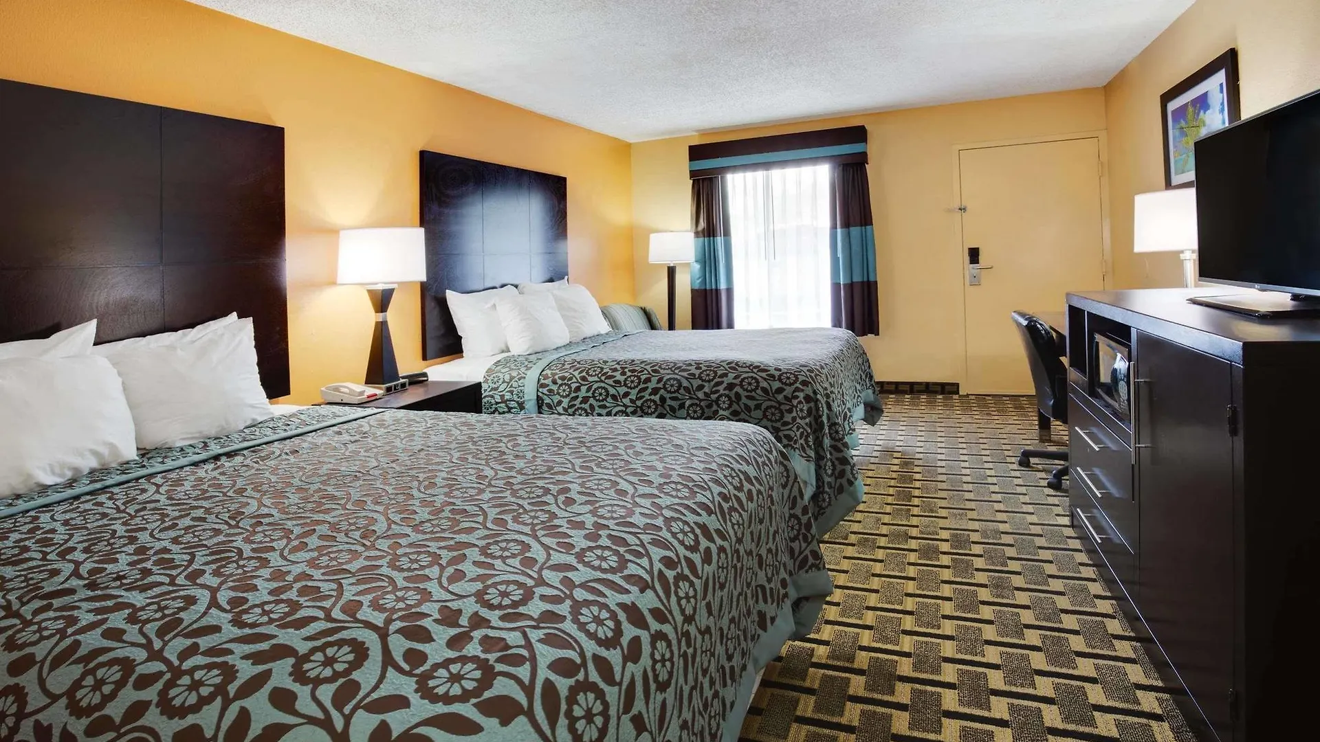 Days By Wyndham Bay Hotel