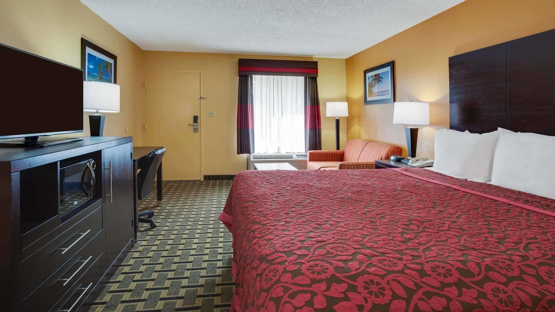Hotel Days By Wyndham Bay 3*