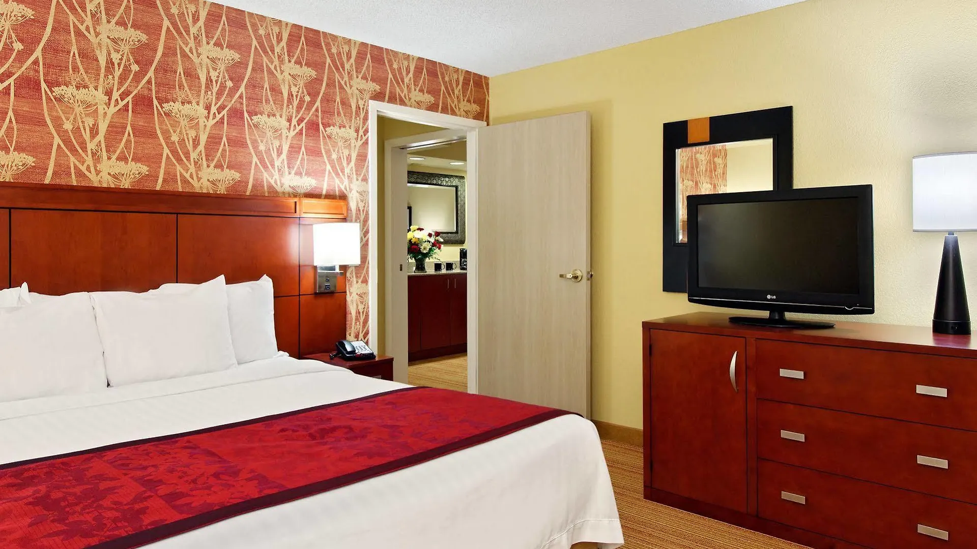 Courtyard Bradenton Airport Hotel 3*
