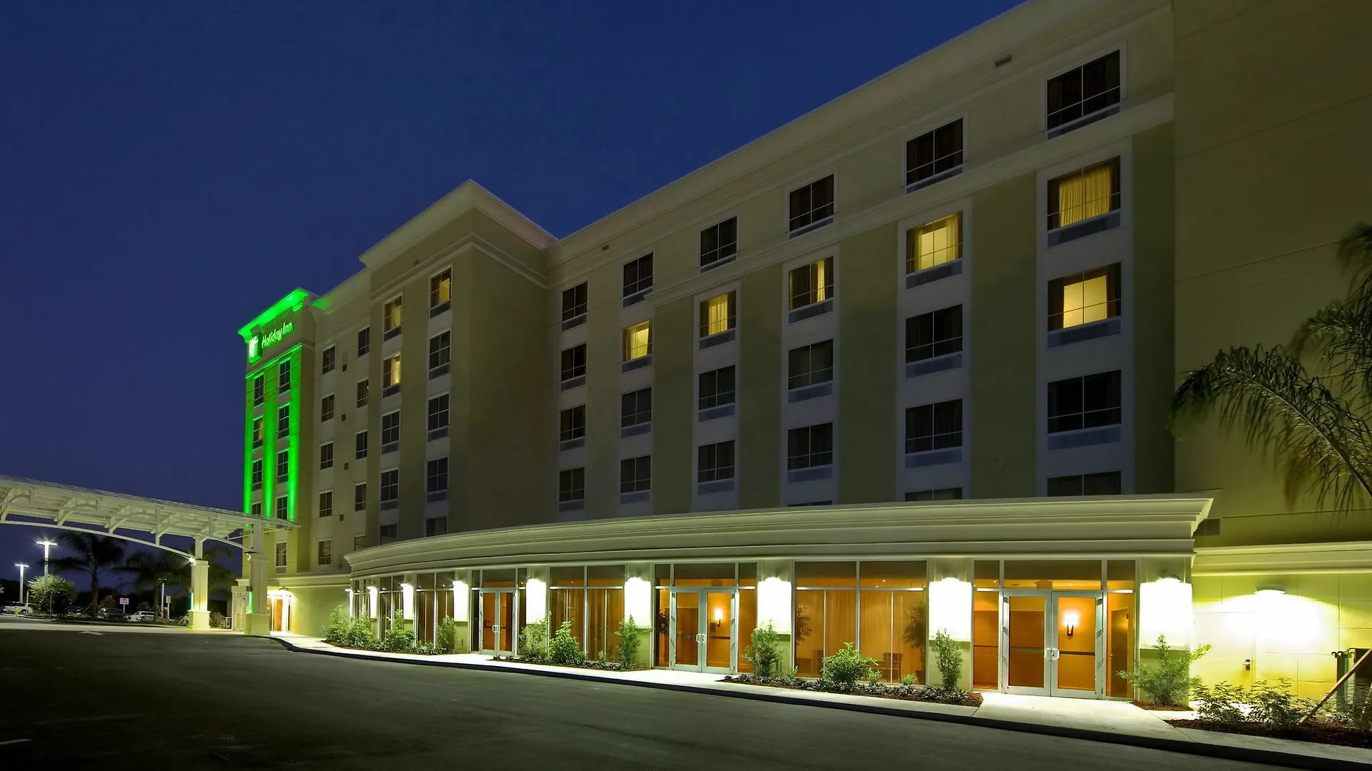 Doubletree By Hilton Bradenton Airport