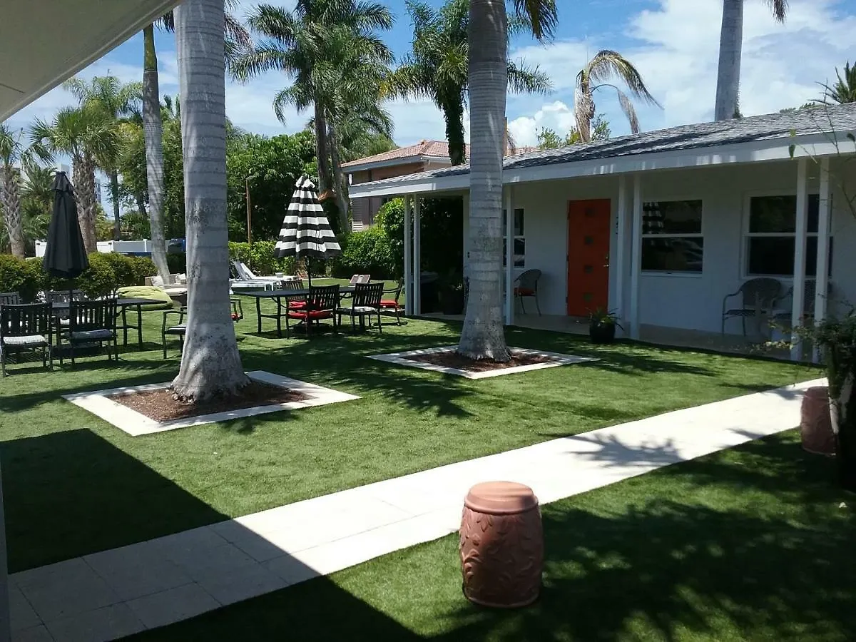Hotel Captiva 2*