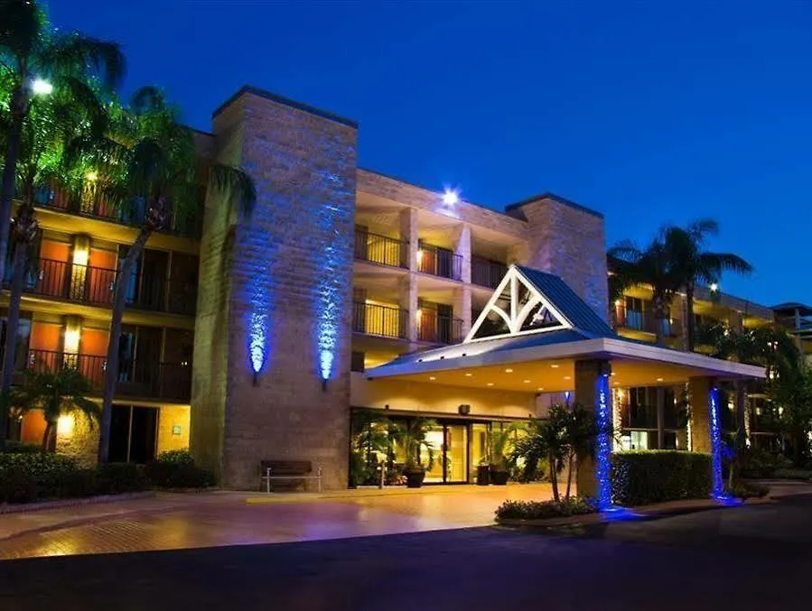 Western Siesta Key Gateway Hotel 3*