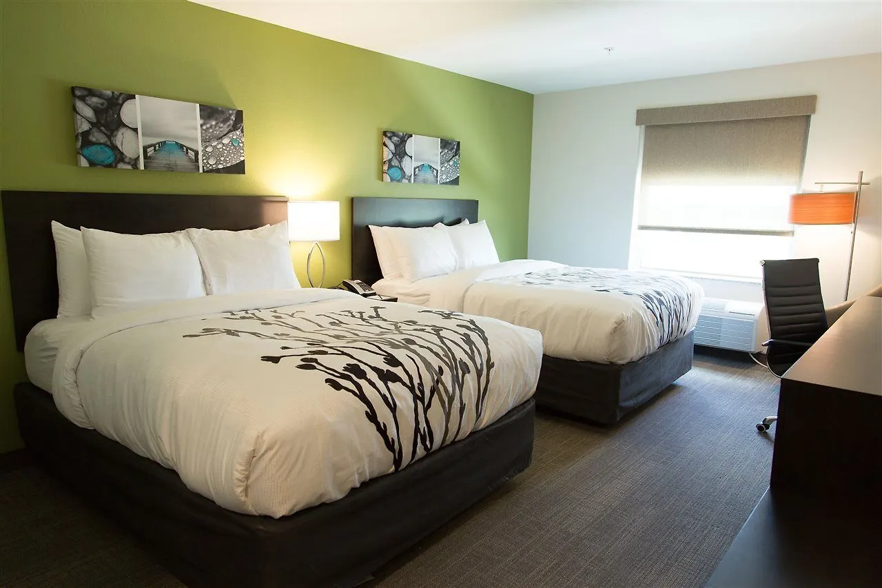 Hotel Magnolia Pointe; Bw Signature Collection